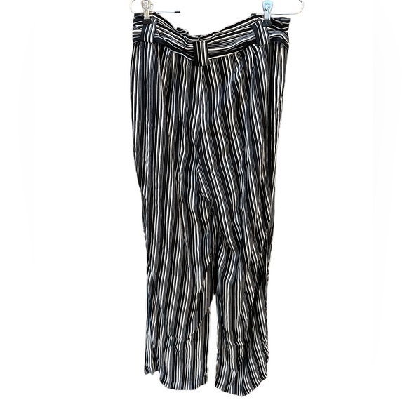 EXPRESS Wide Leg High Rise Tie In Front Pants Black/White Striped Size 8 - Picture 2 of 6